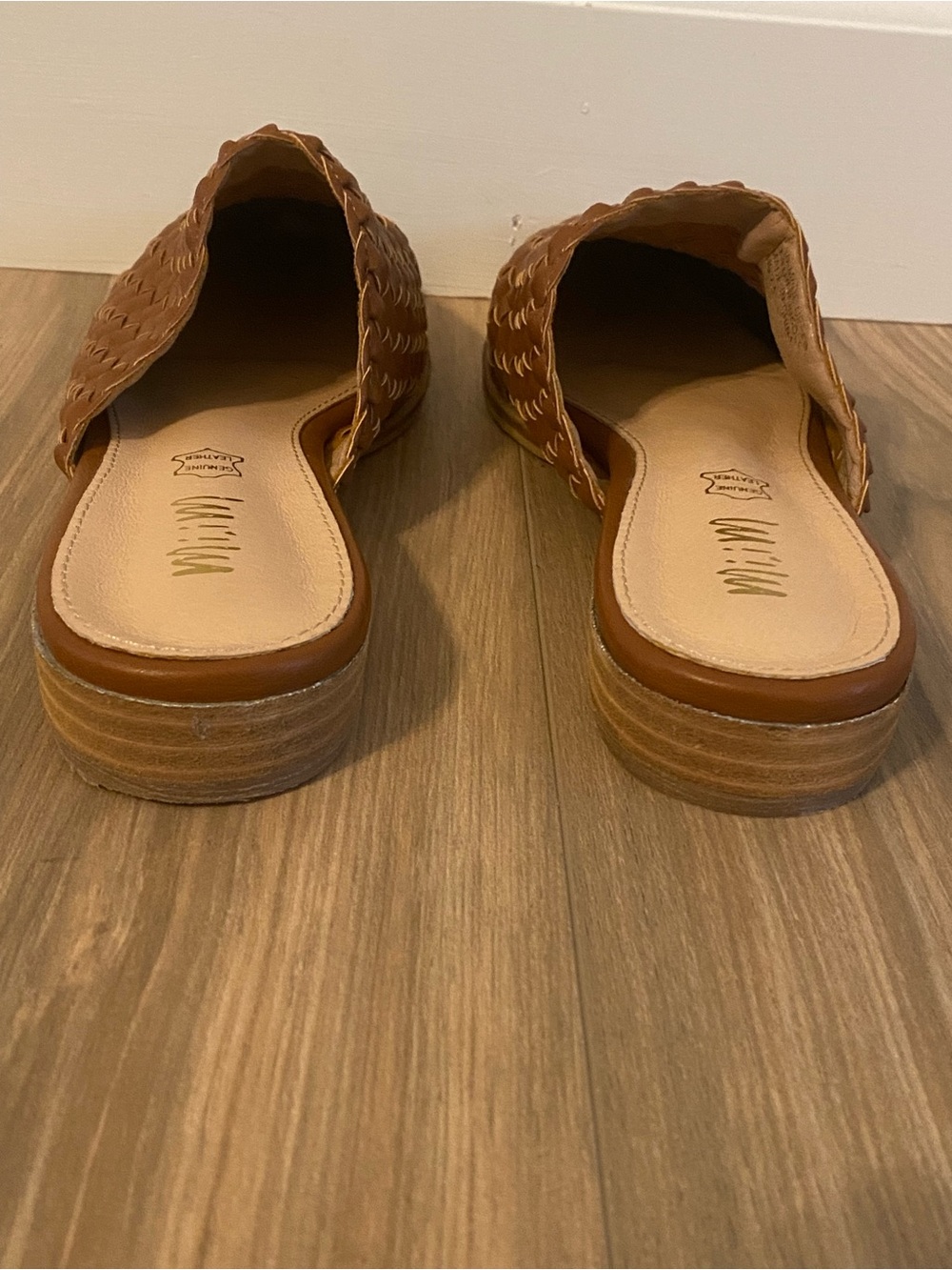 Mi.iM ladies 7.5 leather mules MiiM slip on tan shoes - Picture 3 of 9